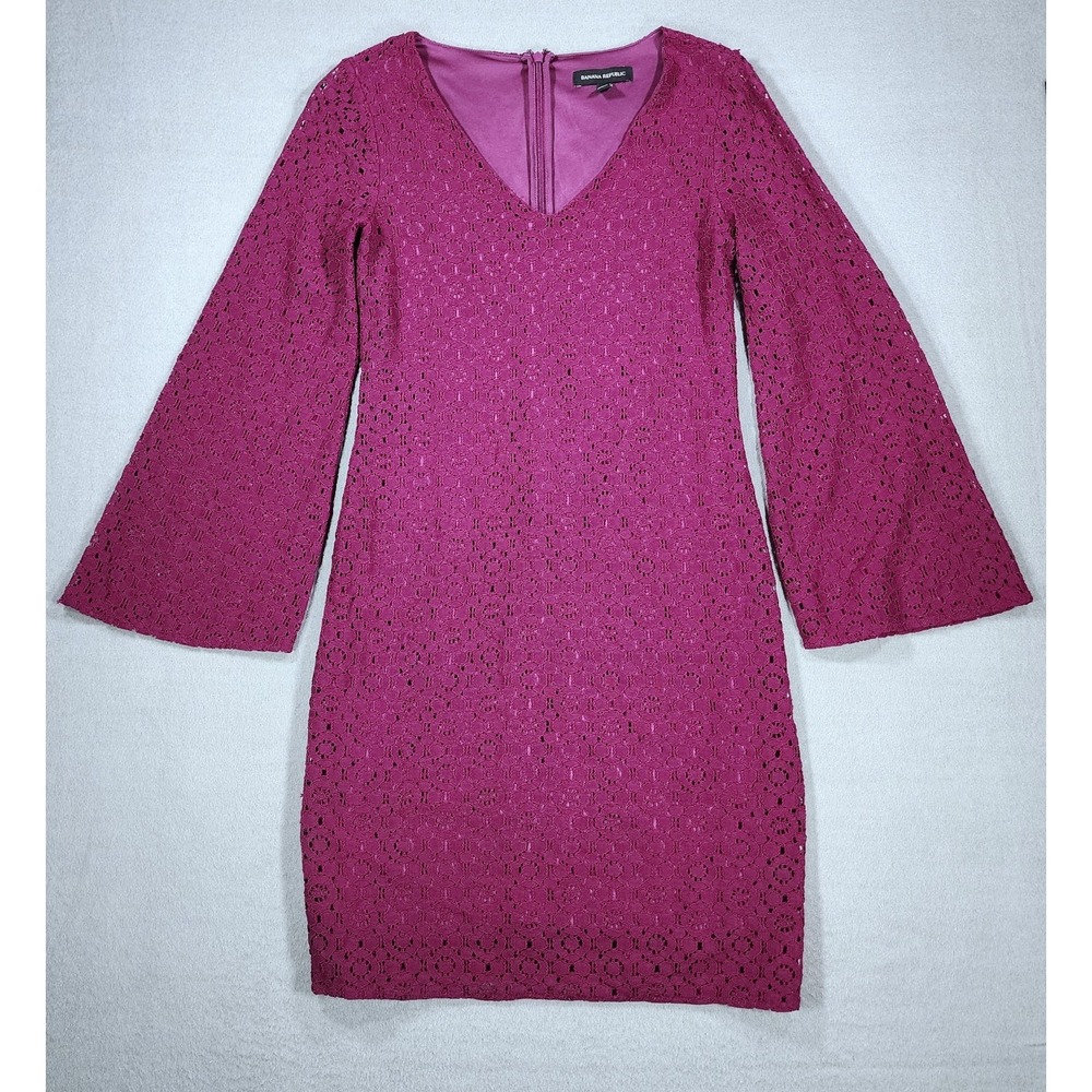 Banana Republic Lace Overlay Fluted Bell Sleeve Dress Size 0P Raspberry Hippie